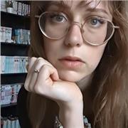 Professeure des écoles donne des cours de français tous niveaux